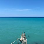 Termoli aan de kust. Prachtige zeewater kleuren